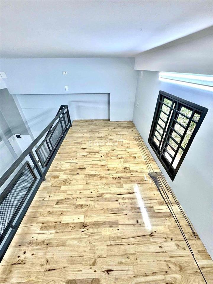 PHÒNG LỚN GẦN ĐH NGUYỄN TẤT THÀNH