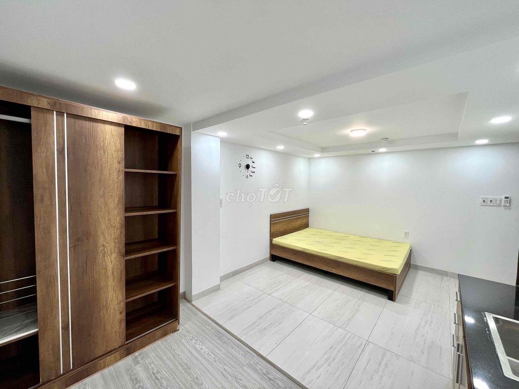STUDIO BAN CÔNG LỚN FULL NT