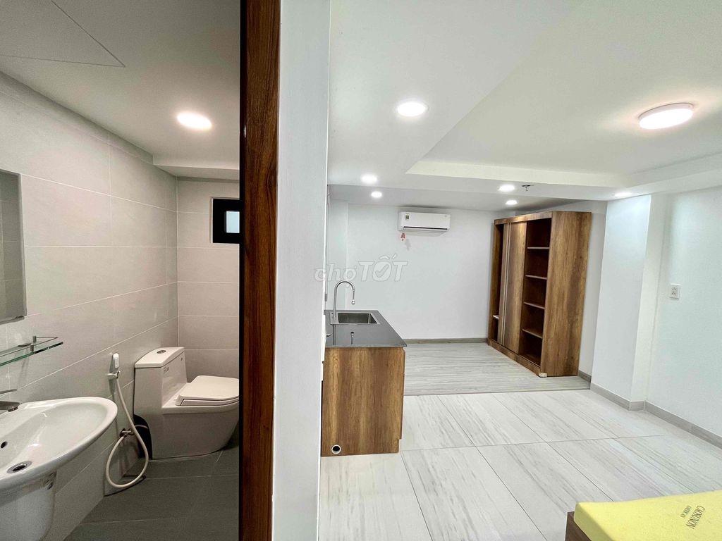 STUDIO BAN CÔNG LỚN FULL NT