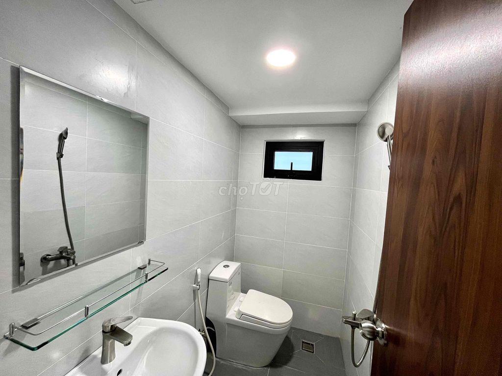 STUDIO BAN CÔNG LỚN FULL NT