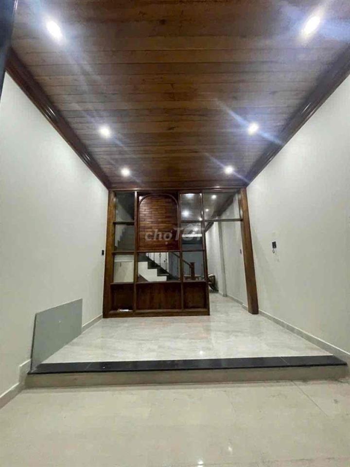 NHÀ MỚI XÂY FULL NỘI THẤT