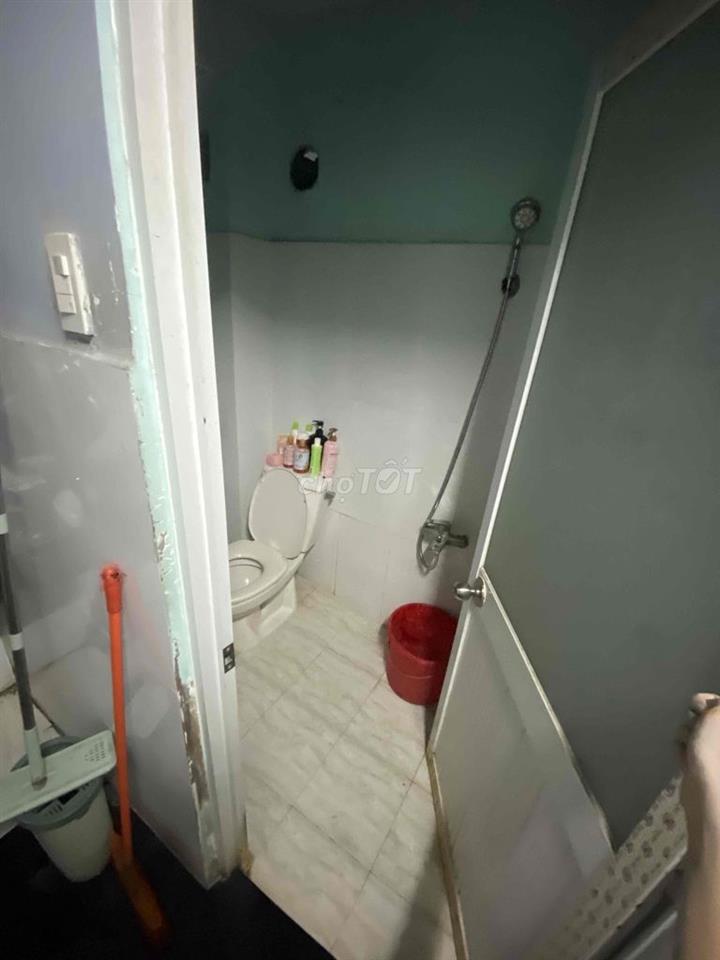 nhà trọ gần đại học công nghiệp đi 10m ra chợ gò vấp