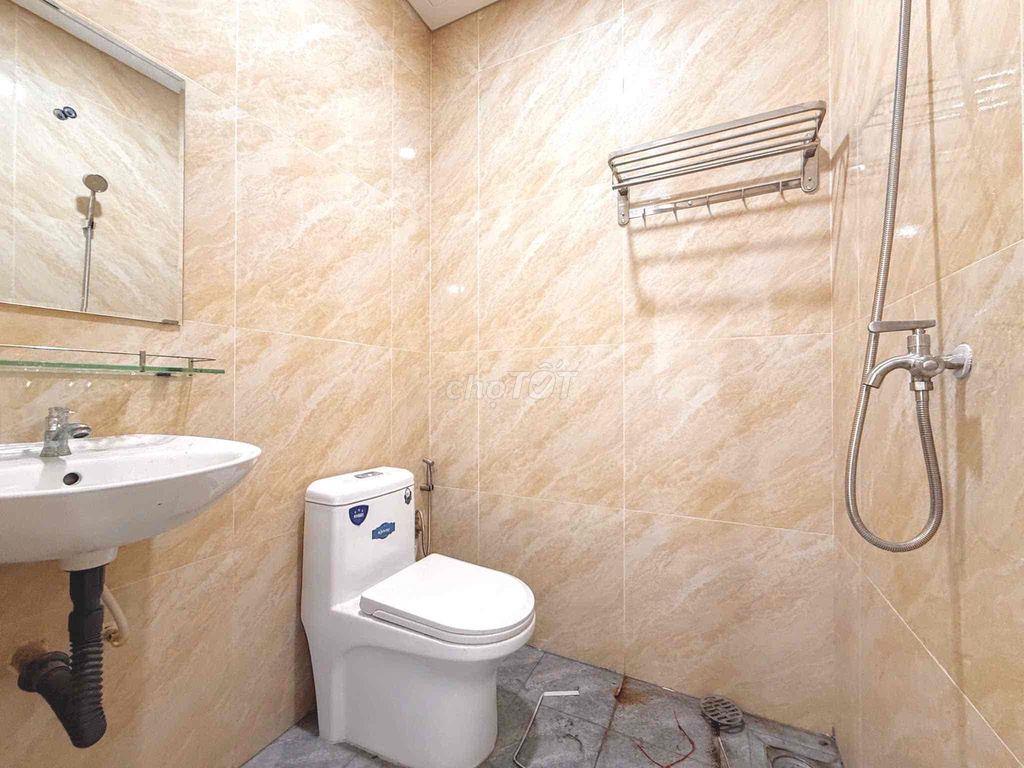HỖ TRỢ 1tr TIỀN CỌC - Full nội thất - Máy giặt riêng - Qua VLU,IUH 5p