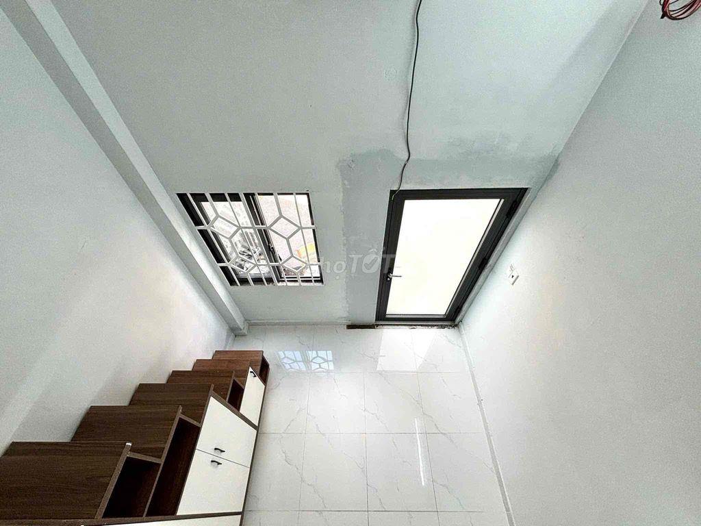 KIOT VỪA Ở VỪA KINH DOANH BUÔN BÁN - KHU DÂN CƯ ĐÔNG NGƯỜI - GẦN CHỢ