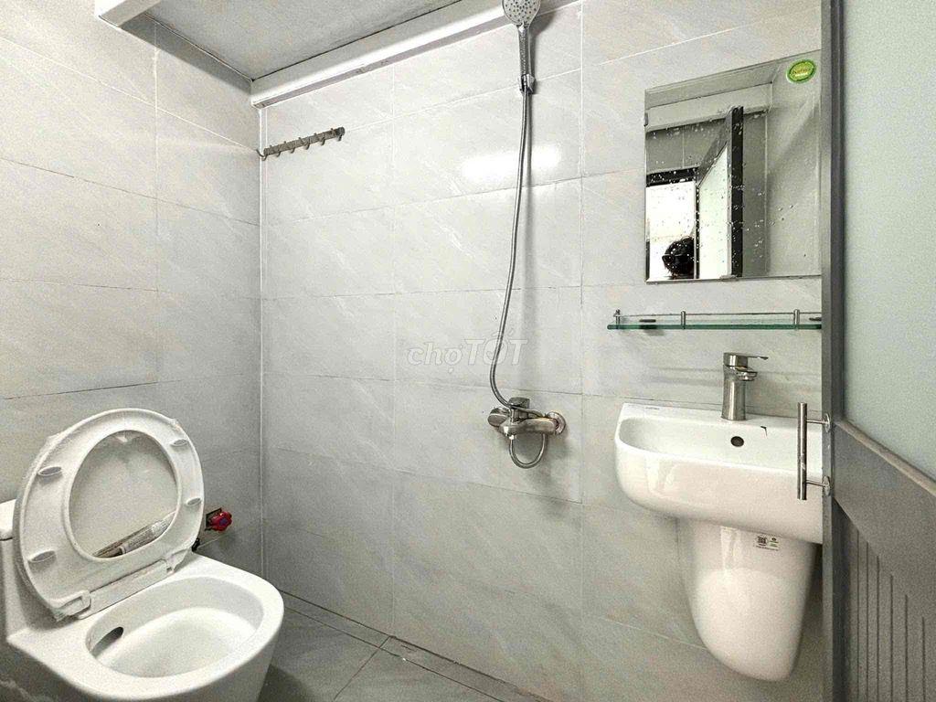 KIOT VỪA Ở VỪA KINH DOANH BUÔN BÁN - KHU DÂN CƯ ĐÔNG NGƯỜI - GẦN CHỢ