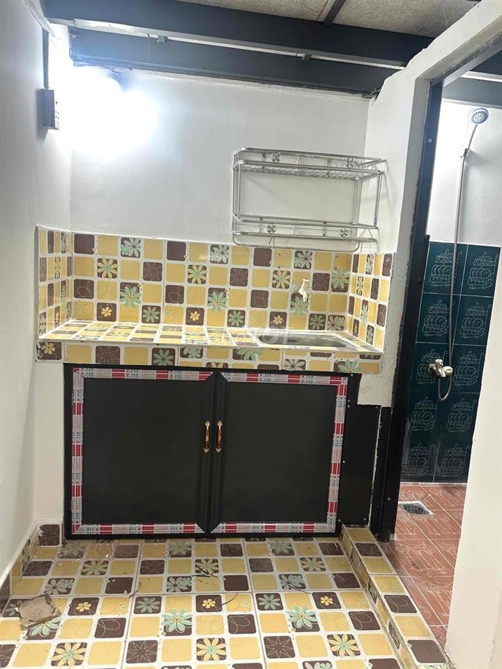 𝐏𝐇𝐎̀𝐍𝐆 𝐓𝐑𝐎̣ thoáng ngay siêu thị  EMart  Phan Huy Ích, Quận Gò Vấp