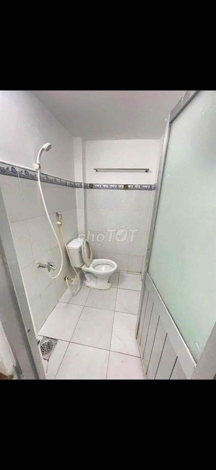 Phòng trọ moi 1 trệt 1 lầu có Ban Công  ngay Bùi Quang Là với  Phan Hu