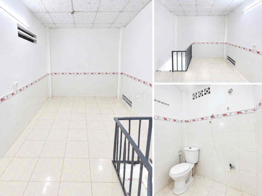 Phòng mới thoáng ngay cổng ĐH Kinh Tế Luật, Ngay Làng ĐH Quốc Gia