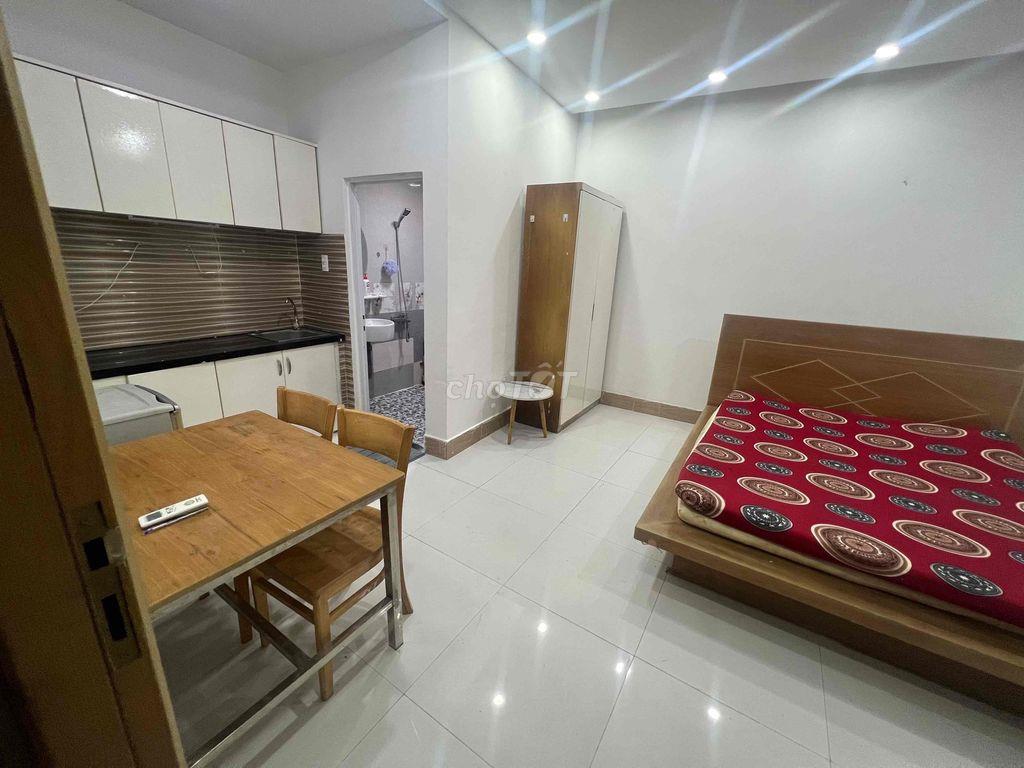 cho thuê phòng cửa sổ Huỳnh Văn Bánh