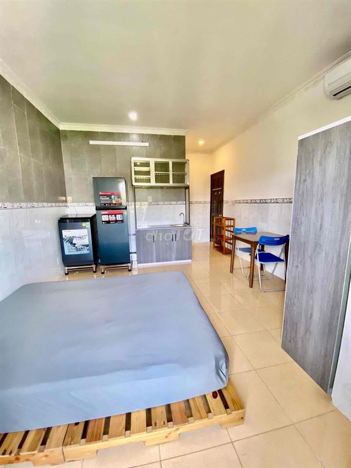 Phòng ban công máy giặt riêng view đẹp có KM