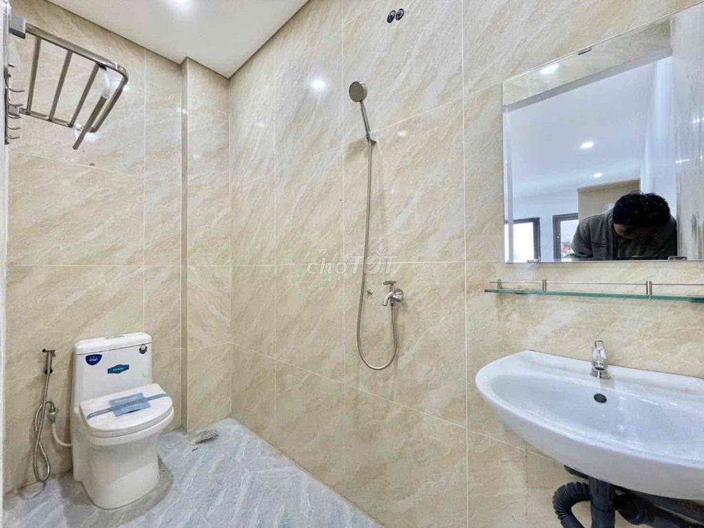 🏡Studio ban công mới xây cách VLU IUH 5 phút đi xe