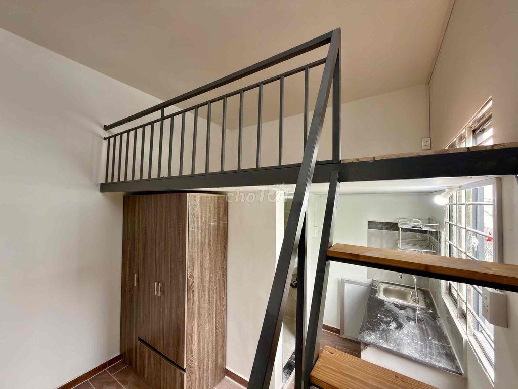Duplex mới xây cửa sổ trời rộng rãi ở 4 người 4 xe thoải mái