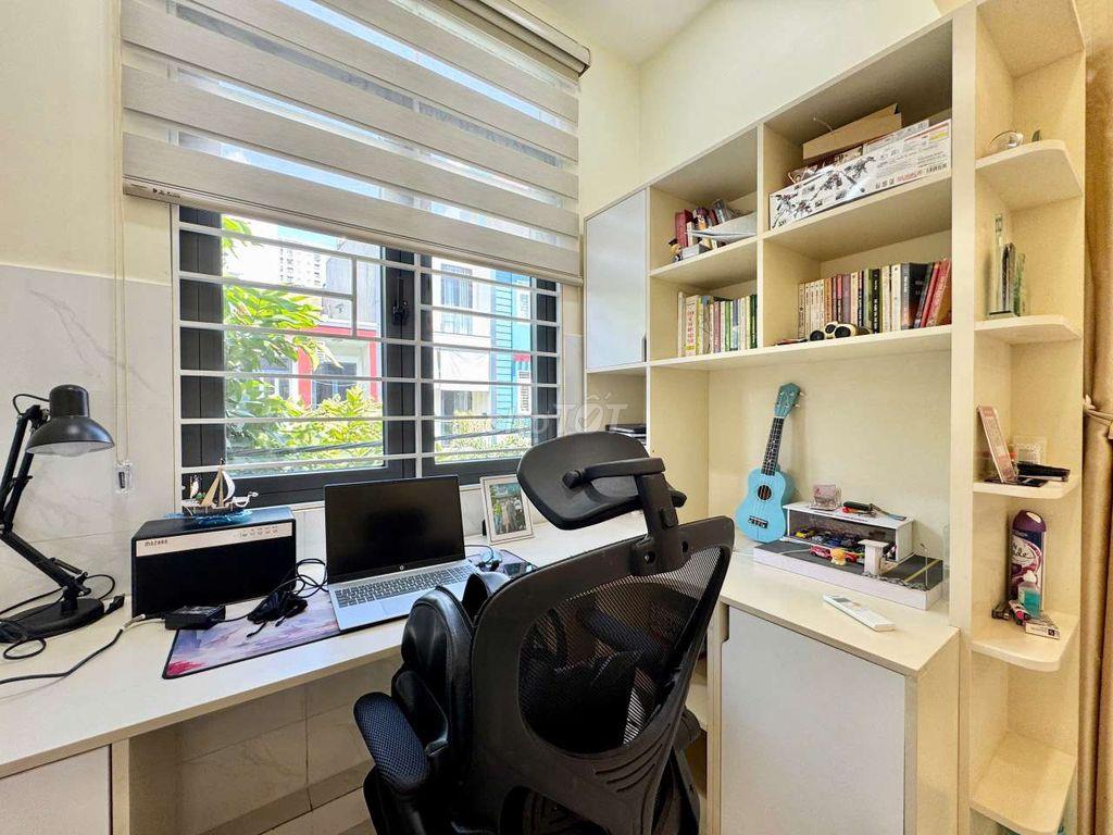 PASS LẠI PHÒNG STUDIO - BAN CÔNG TO - FULL NỘI THẤT - NGAY ĐẠI HỌC UTH