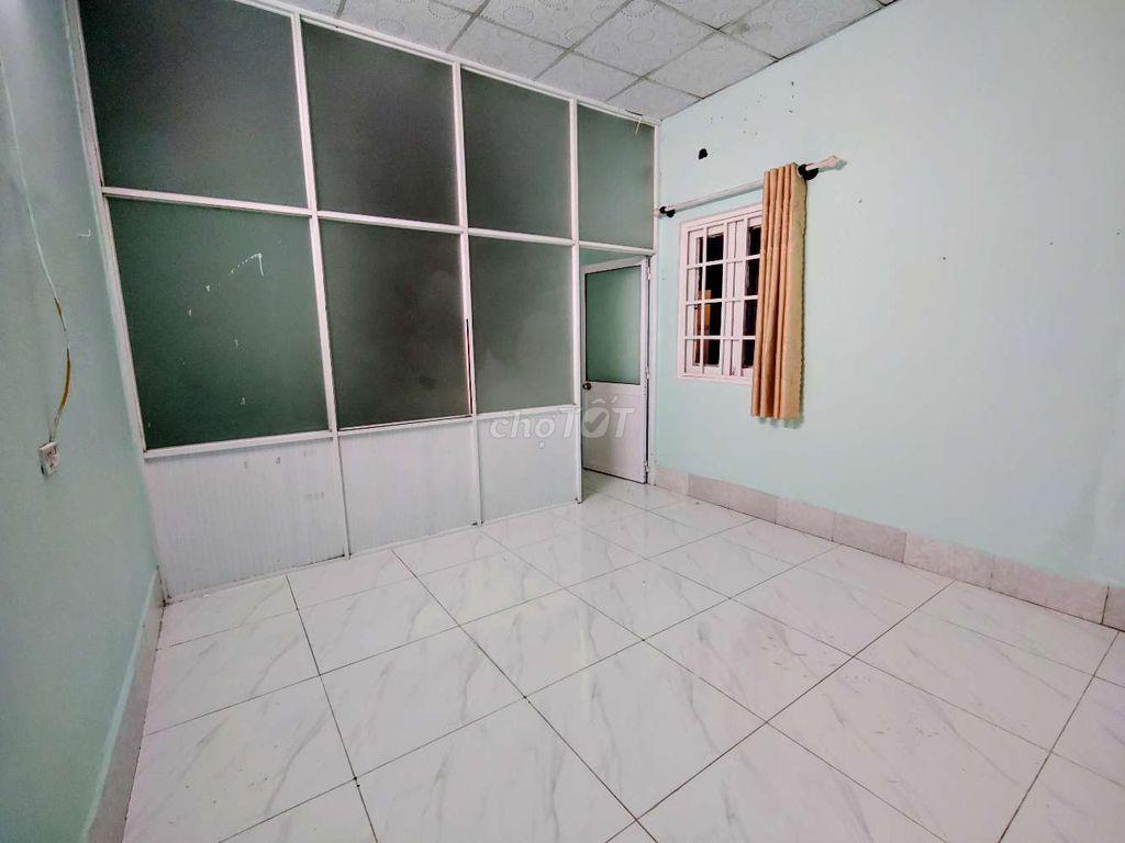 CHO THUÊ NHÀ NGUYÊN CĂN - 2 PHÒNG NGỦ - CHÍNH CHỦ - NGAY BÌNH HƯNG HÒA