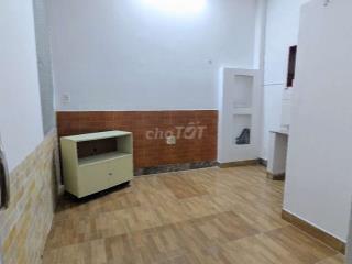 CHÍNH CHỦ CHO THUÊ PHÒNG TRỌ NỮ - TRỆT, CÓ WC VÀ MÁY LẠNH 