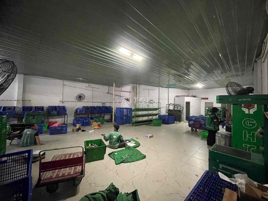 Cho Thuê MB Kinh Doanh Tự Do - 300m2 - Mặt tiền đường Nguyễn Thị Sóc