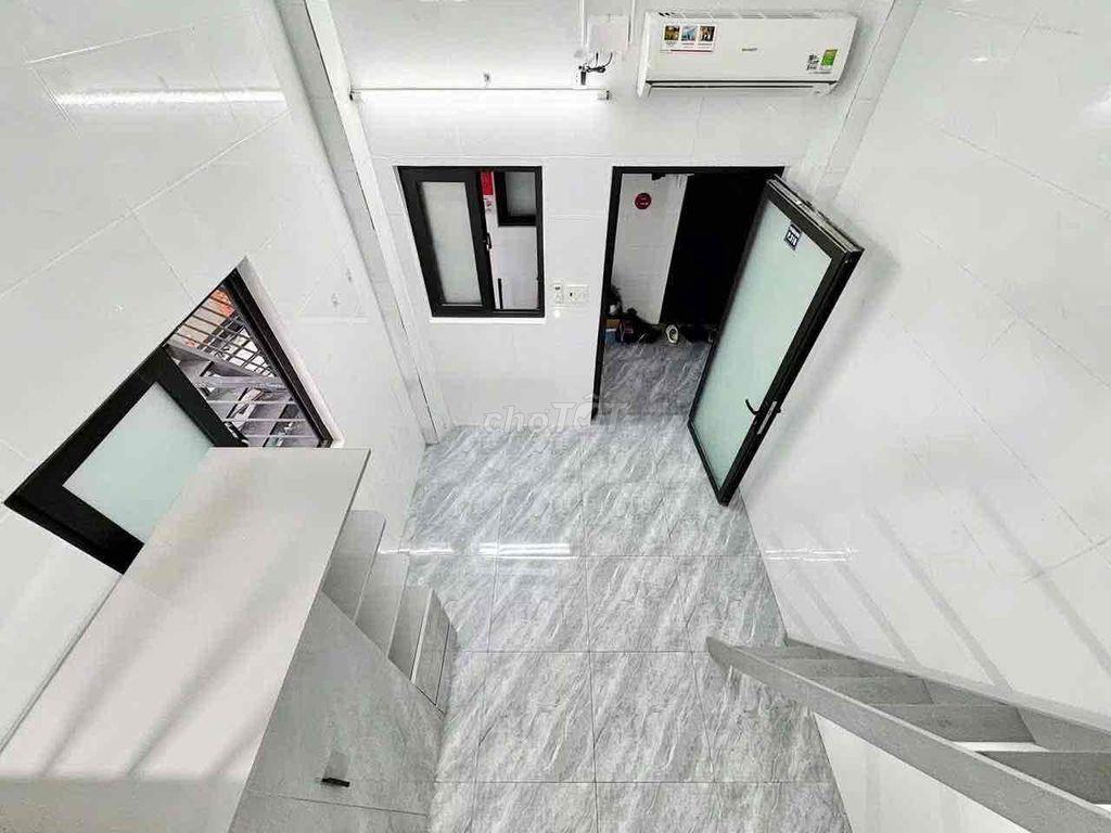 PHÒNG TRỌ GIÁ RẺ HSSV 30m2 GÁC CAO SÁT IUH - VLU GẦN SÂN BAY