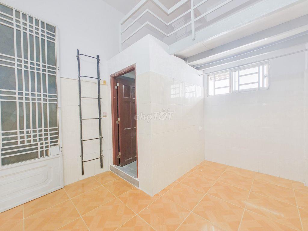 🔥PHÒNG FULL NỘI THẤT NGAY GẦN CẦU VƯỢT CỘNG HOÀ 