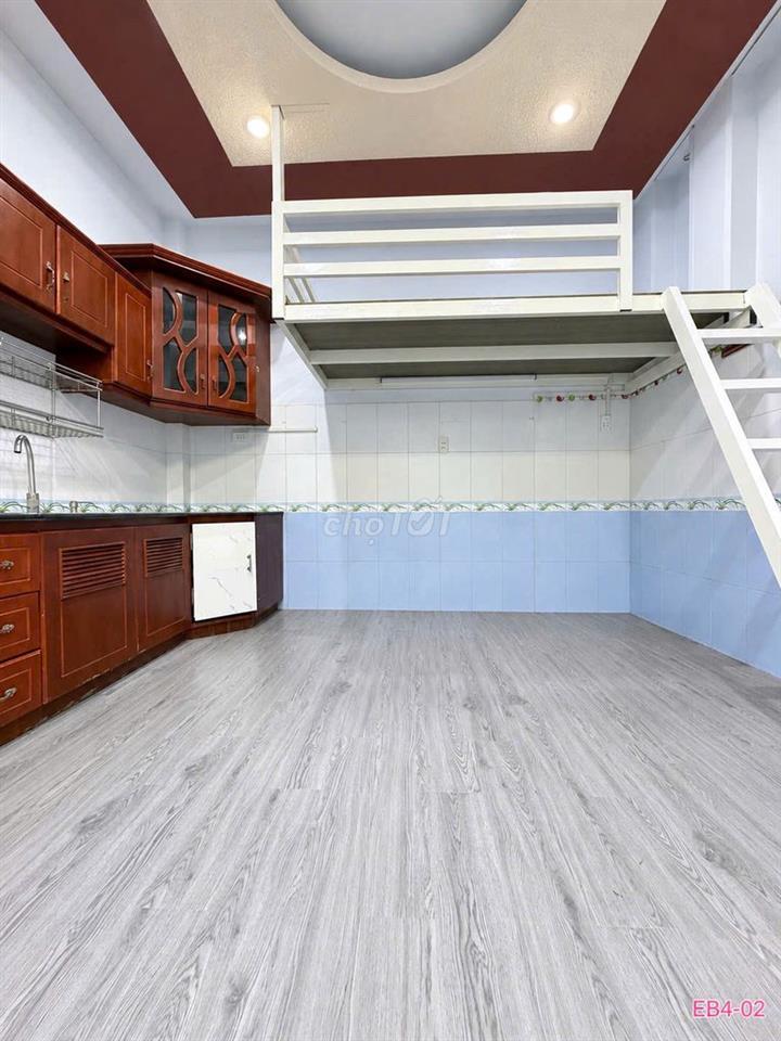 PHÒNG TRỆT CÓ GÁC SẠCH SẼ GIÁ RẺ NGAY QUANG TRUNG & 1PN TÁCH BẾP