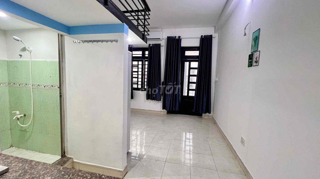 Phòng ban công, GIÁ RẺ, ĐẢM BẢO GIÁ KHÔNG ẢO