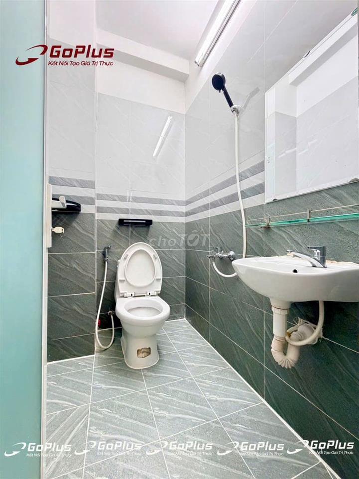 Phòng trọ riêng tư, không gian thoáng, dễ ở, ban công rông