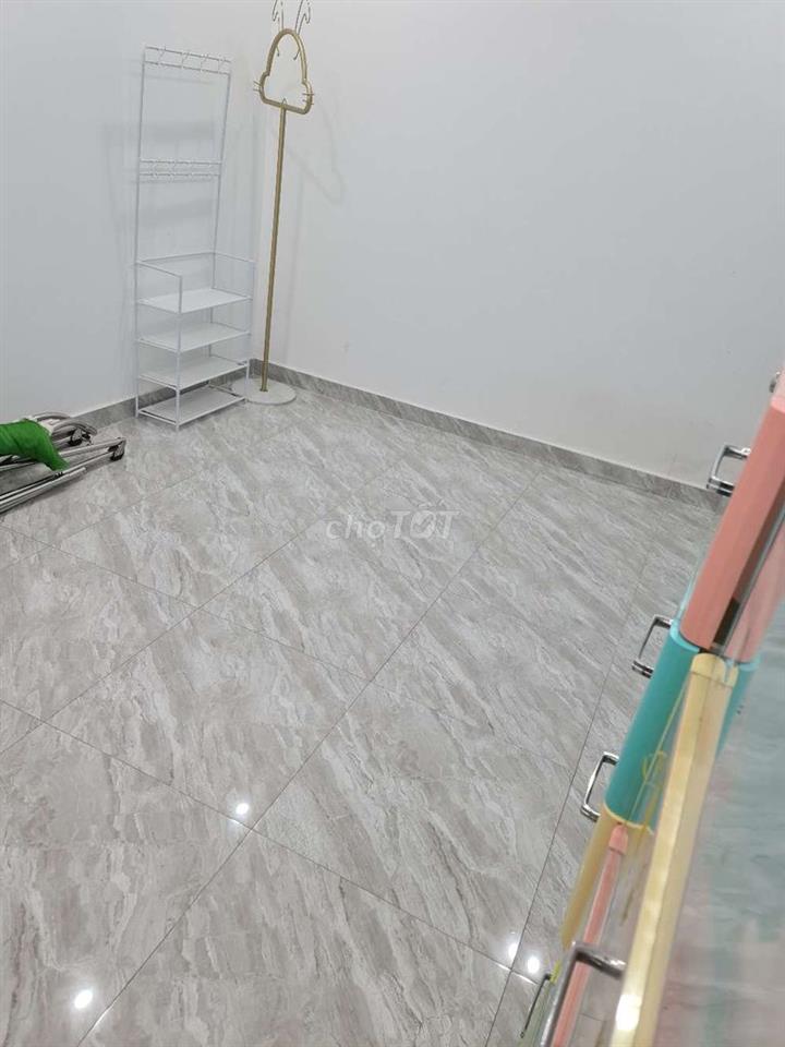 Cho Nữ thuê phòng bao điện, nước...( Nvvp hoặc sv )