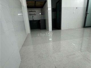 Do có việc gấp phải chuyển về quê nên cần sang nhượng phòng trọ còn hợ