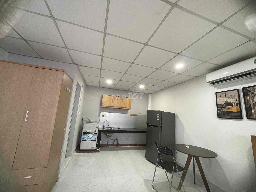 Trệt full nội thất, cửa sổ to