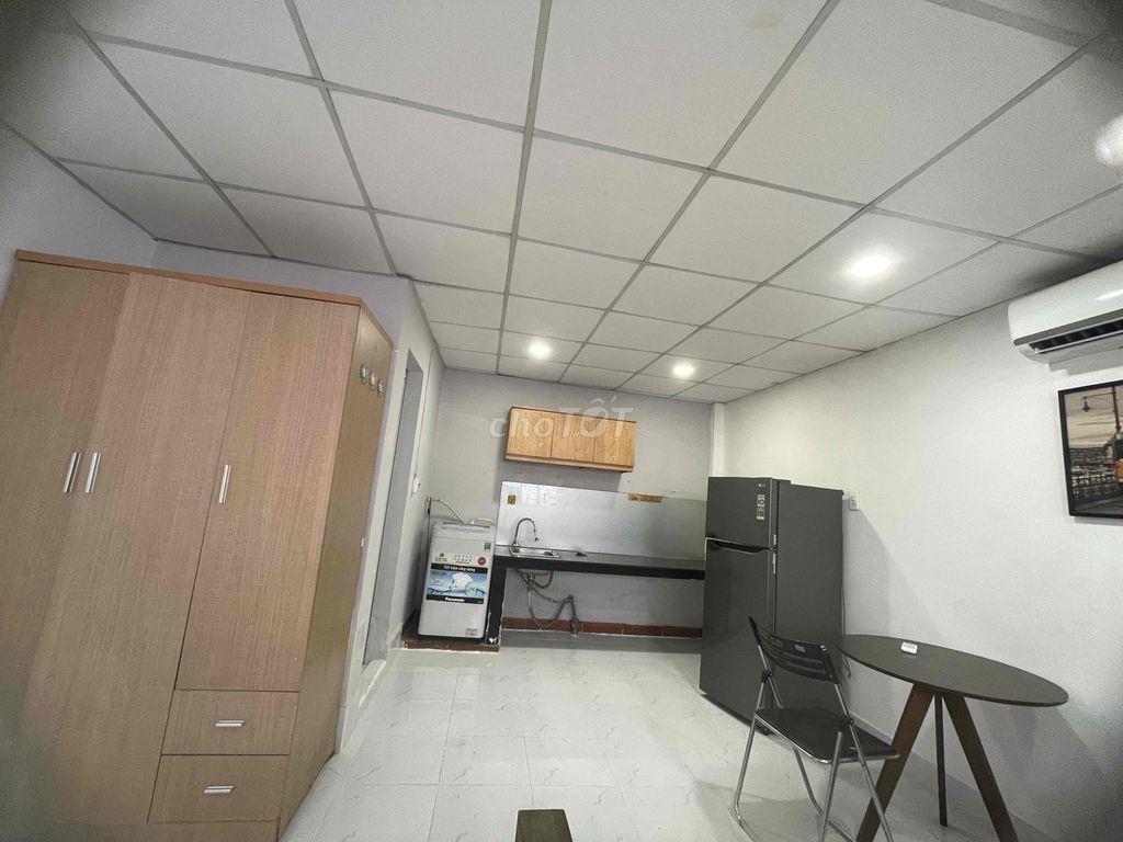 Trệt full nội thất, cửa sổ to