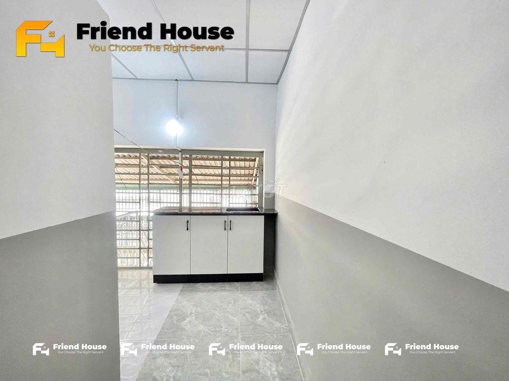 STUDIO TÁCH BẾP MỚI 100%
