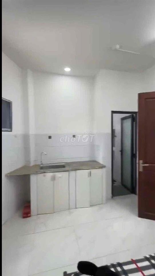 Pass phòng mới thuê do chuyển chỗ làm