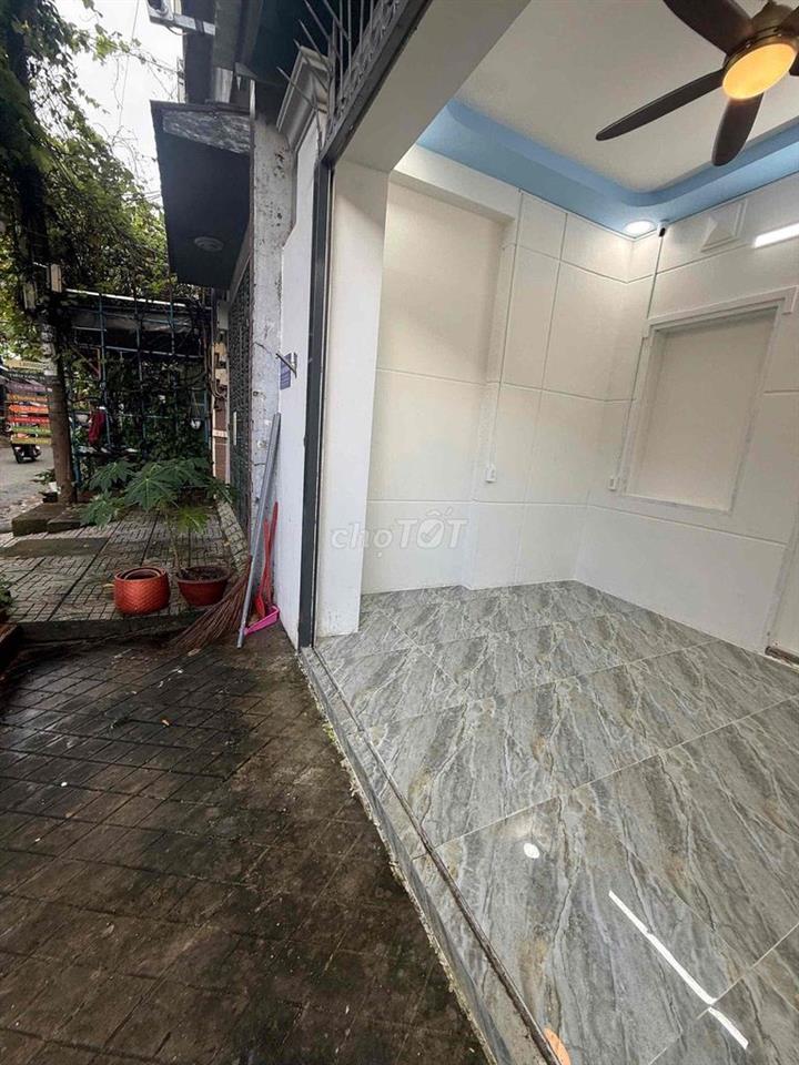 Mặt bằng nhỏ kinh doanh Lê Đức Thọ