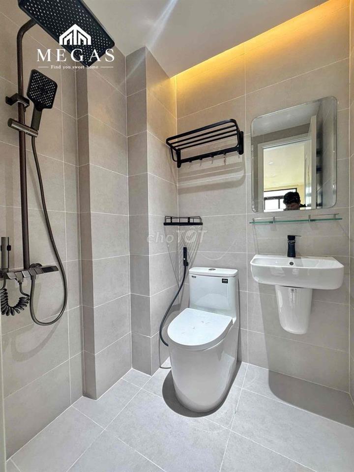 GIỮ PHÒNG ĐẾN ĐẦU THÁNG 10