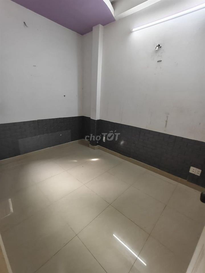 CẦN TÌM BẠN Ở CHUNG NHÀ NGUYÊN CĂN