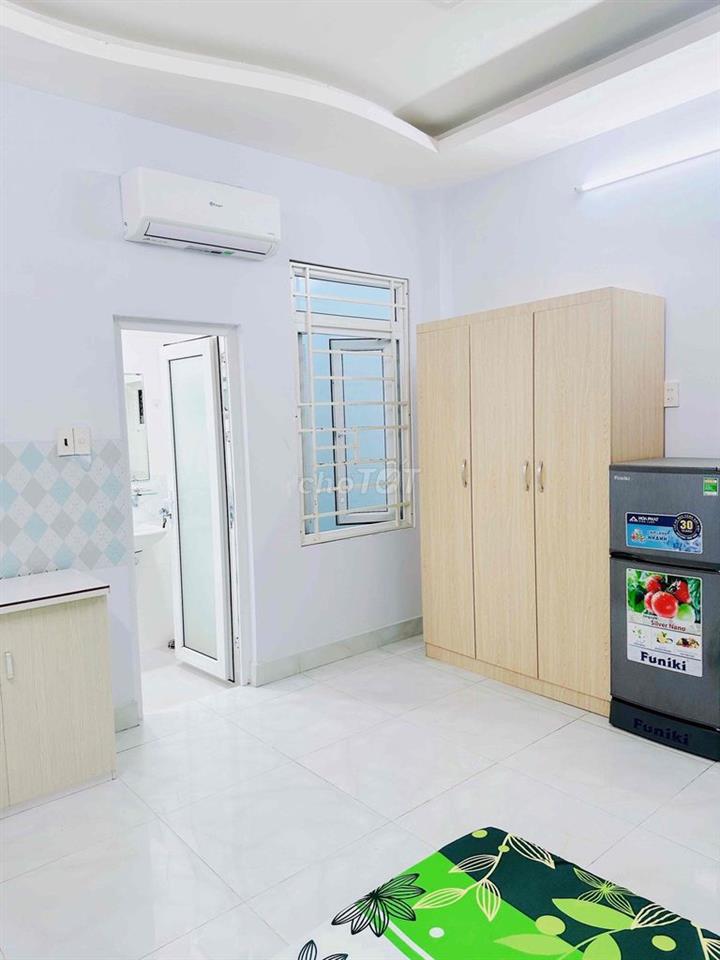 Phòng sạch thoáng gần trường ĐH, CĐ, chợ, Siêu Thị