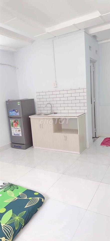 Phòng sạch thoáng gần trường ĐH, CĐ, chợ, Siêu Thị