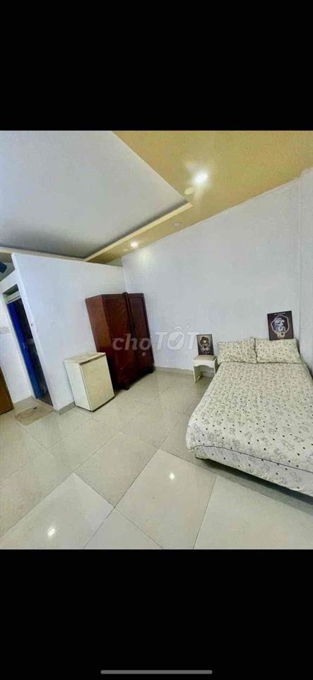 phòng full nội thất giá rẻ . gần bách khoa