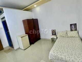 phòng full nội thất giá rẻ . gần bách khoa