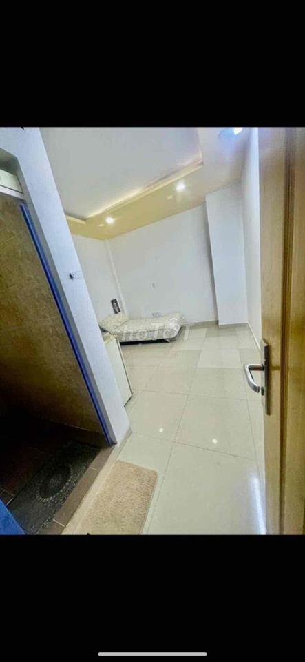 phòng full nội thất giá rẻ . gần bách khoa