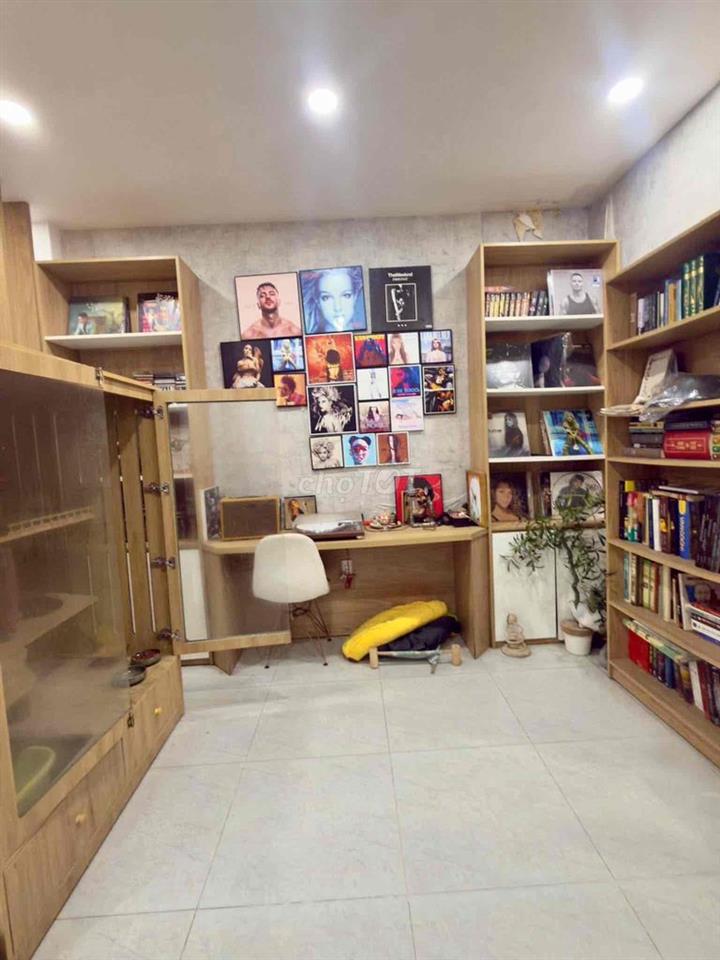 villa mini 100m2 , mặt tiền thụt