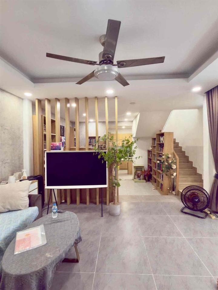 villa mini 100m2 , mặt tiền thụt