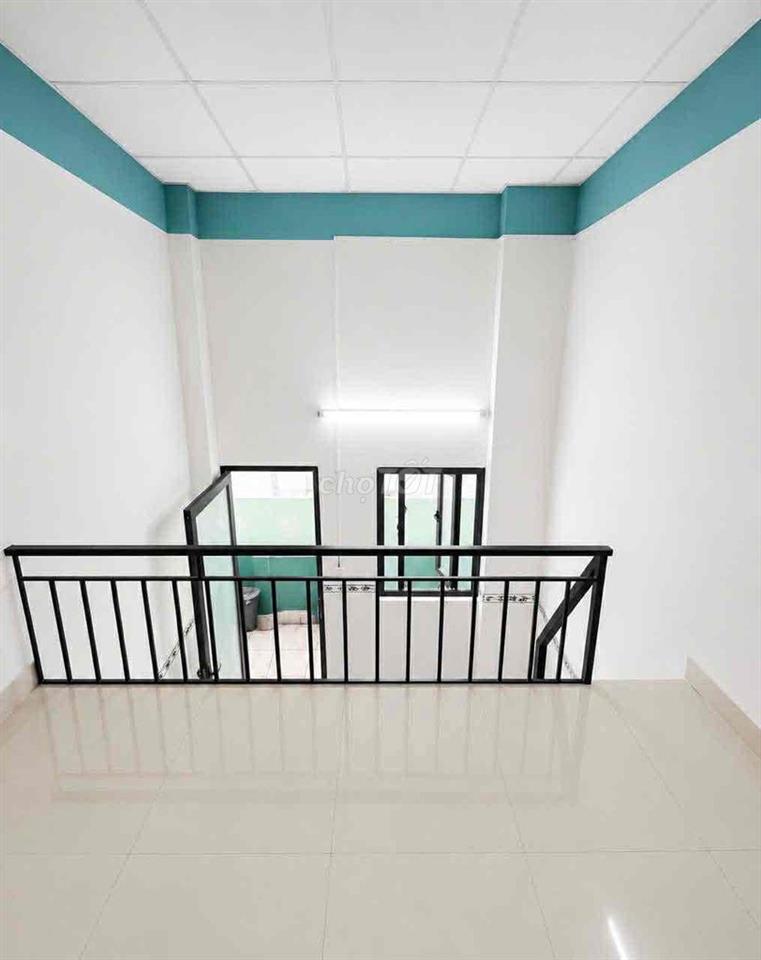 Do về quê gấp nên em pass lại phòng vào ở liền ( hỗ trọ cọc 1tr)