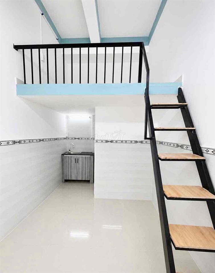 Do về quê gấp nên em pass lại phòng vào ở liền ( hỗ trọ cọc 1tr)