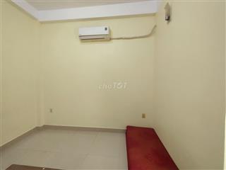 Phòng máy lạnh sạch sẽ thoáng mát ngay đường số 2 chợ TSN Gò Vấp