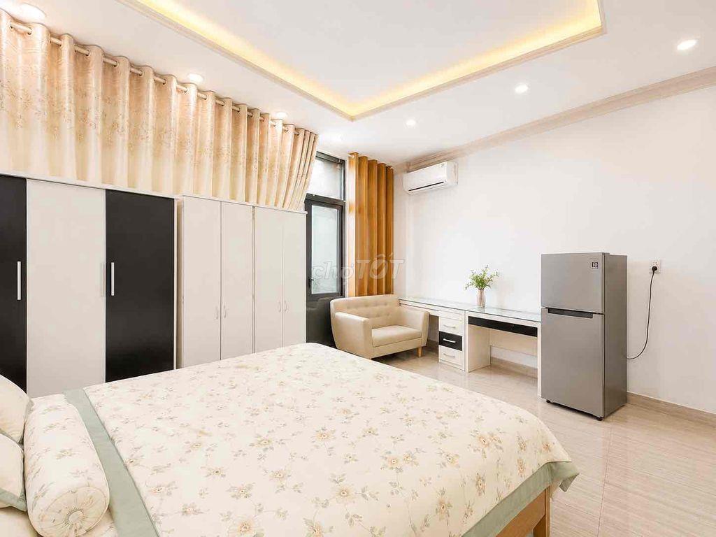 Trống Sẵn Căn Hộ 1PN Rộng Hơn 80m2 Bancong Full Nội Thất