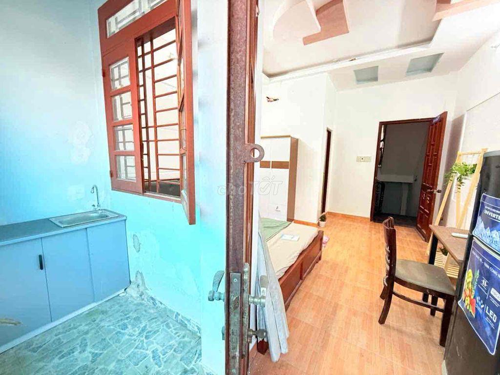 Phòng trọ bancon 40m2 sạch sẽ thoáng mát