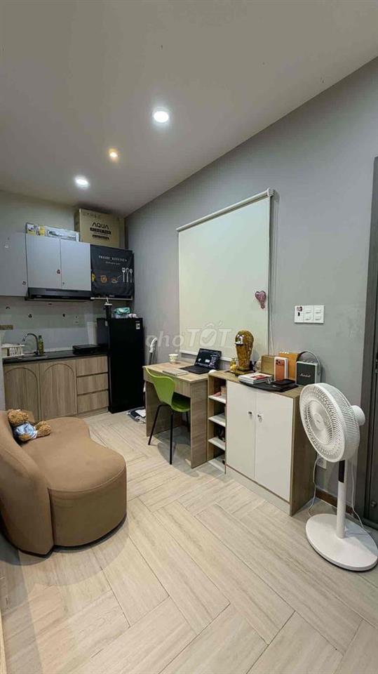 PASS GẤP PHÒNG TRỌ FULL NỘI THẤT, CÓ THANG MÁY (Có thể dọn vào ở ngay)