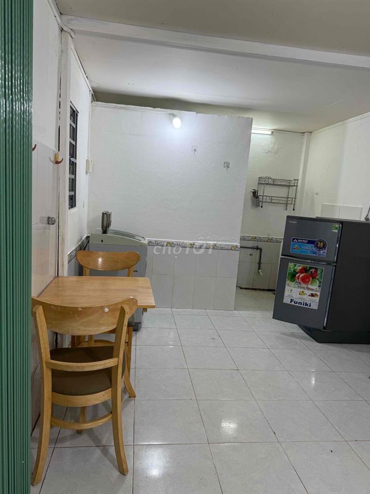 PHÒNG RẺ ĐỦ NỘI THẤT GÁC SUỐT RỘNG RÃI