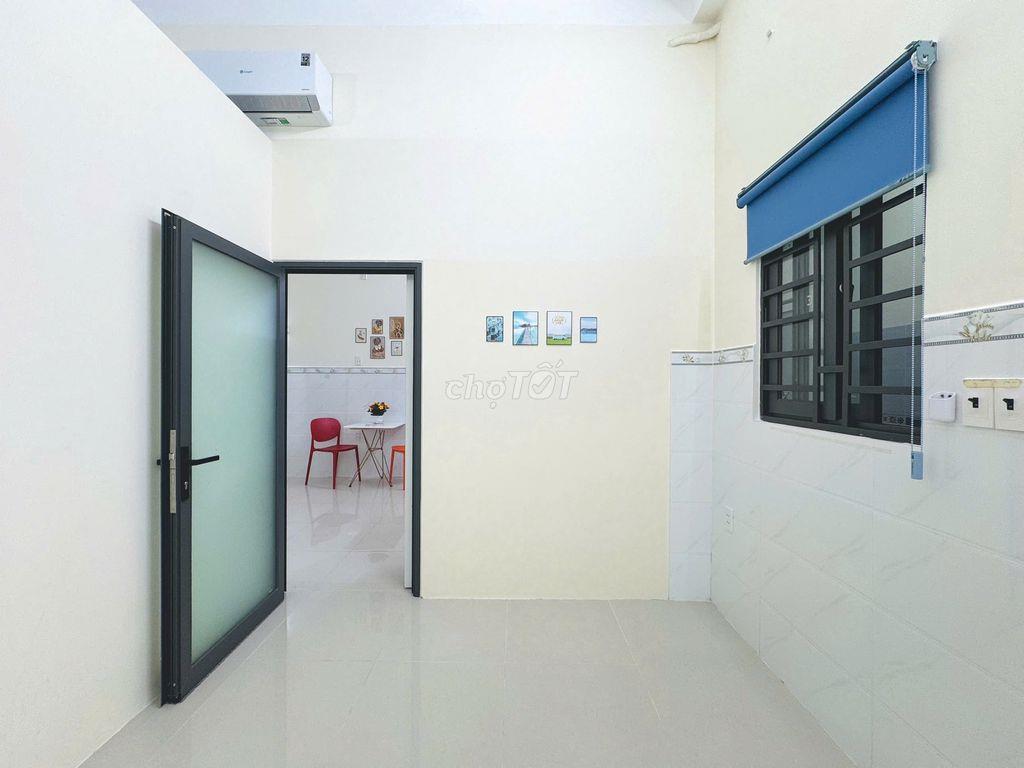 CĂN HỘ 2 PHÒNG NGỦ - 1 PHÒNG KHÁCH - FREE XE - GẦN ĐH CÔNG NGHIỆP