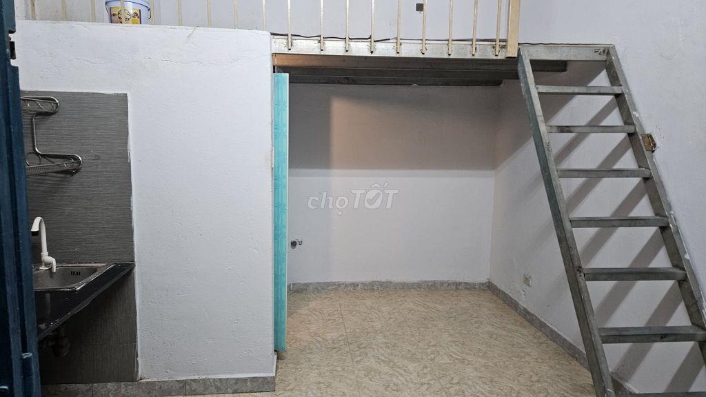 Phòng trọ 12m2 cho thuê gần Nguyễn Văn Lượng